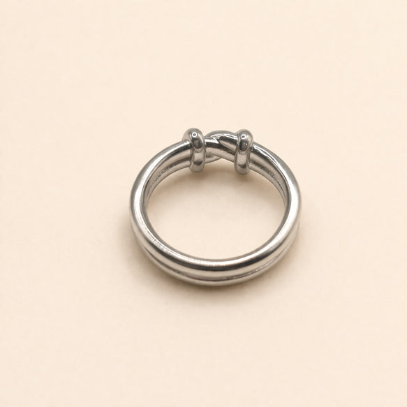 リング|ノットデザイン|サージカルステンレス│金アレ対応│つけっぱなしOK│頼れる Knot of Elegance Ring