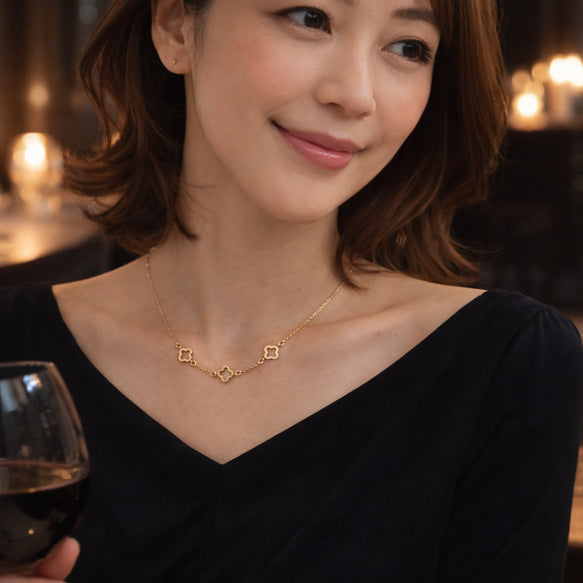 大人可愛いをアピール出来る3フラワーネックレス│金属アレルギー対応│サージカルステンレス│つけっぱなし
